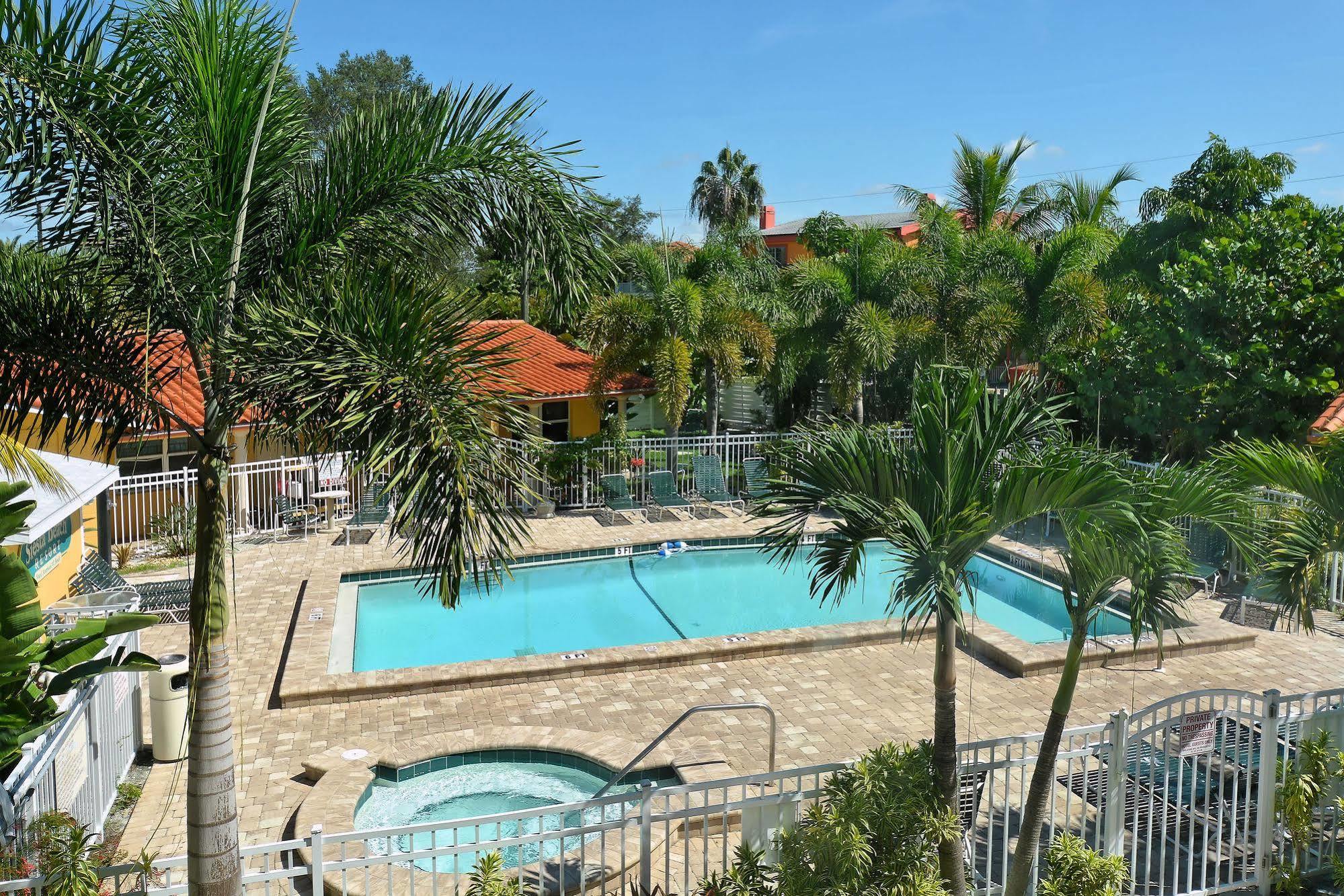סרסוטה Siesta Key Beach Resort And Suites מראה חיצוני תמונה